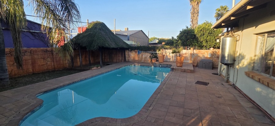 4 Bedroom Property for Sale in Albertynshof Northern Cape